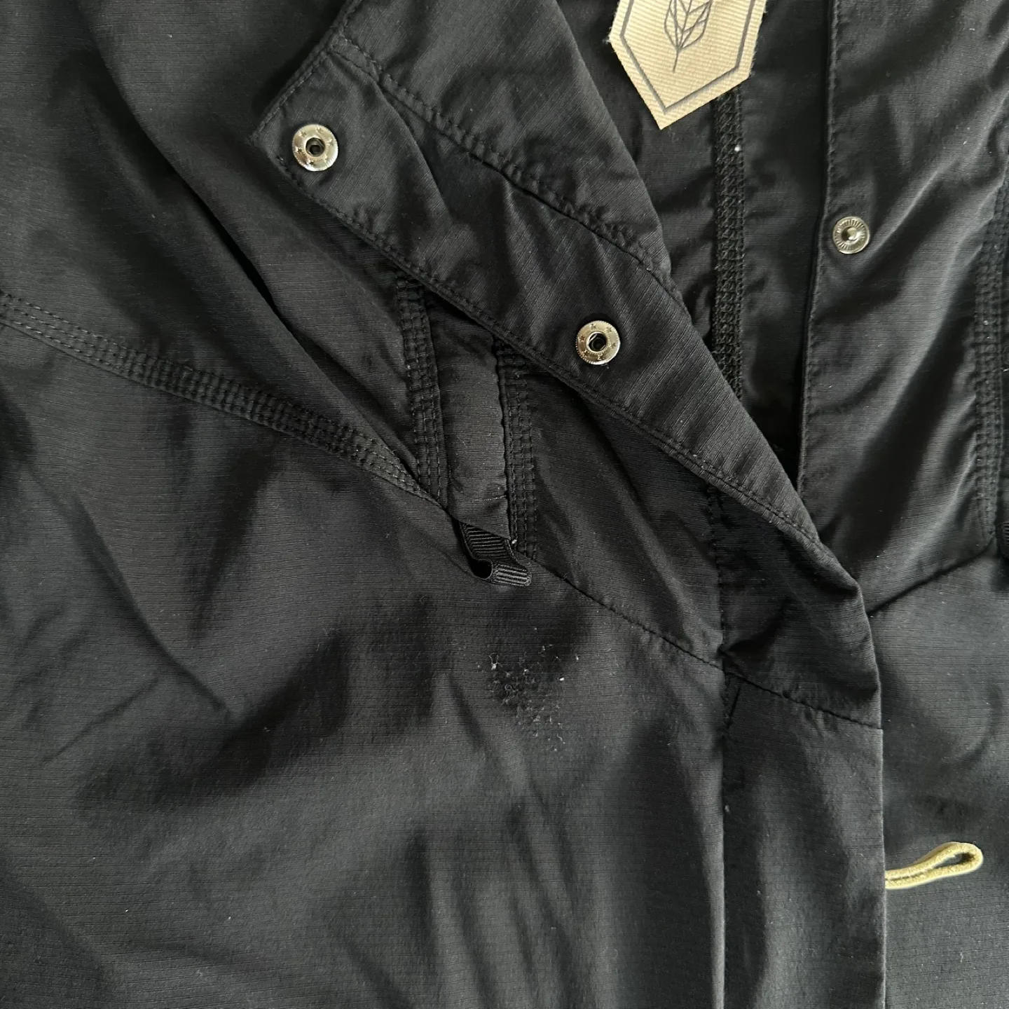 Indygena Black Lightweight Rain Jacket Size Large image indicator(3)