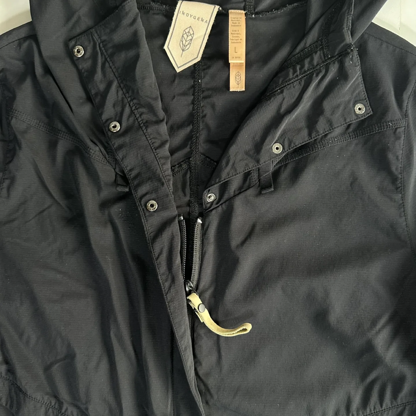 Indygena Black Lightweight Rain Jacket Size Large image indicator(7)