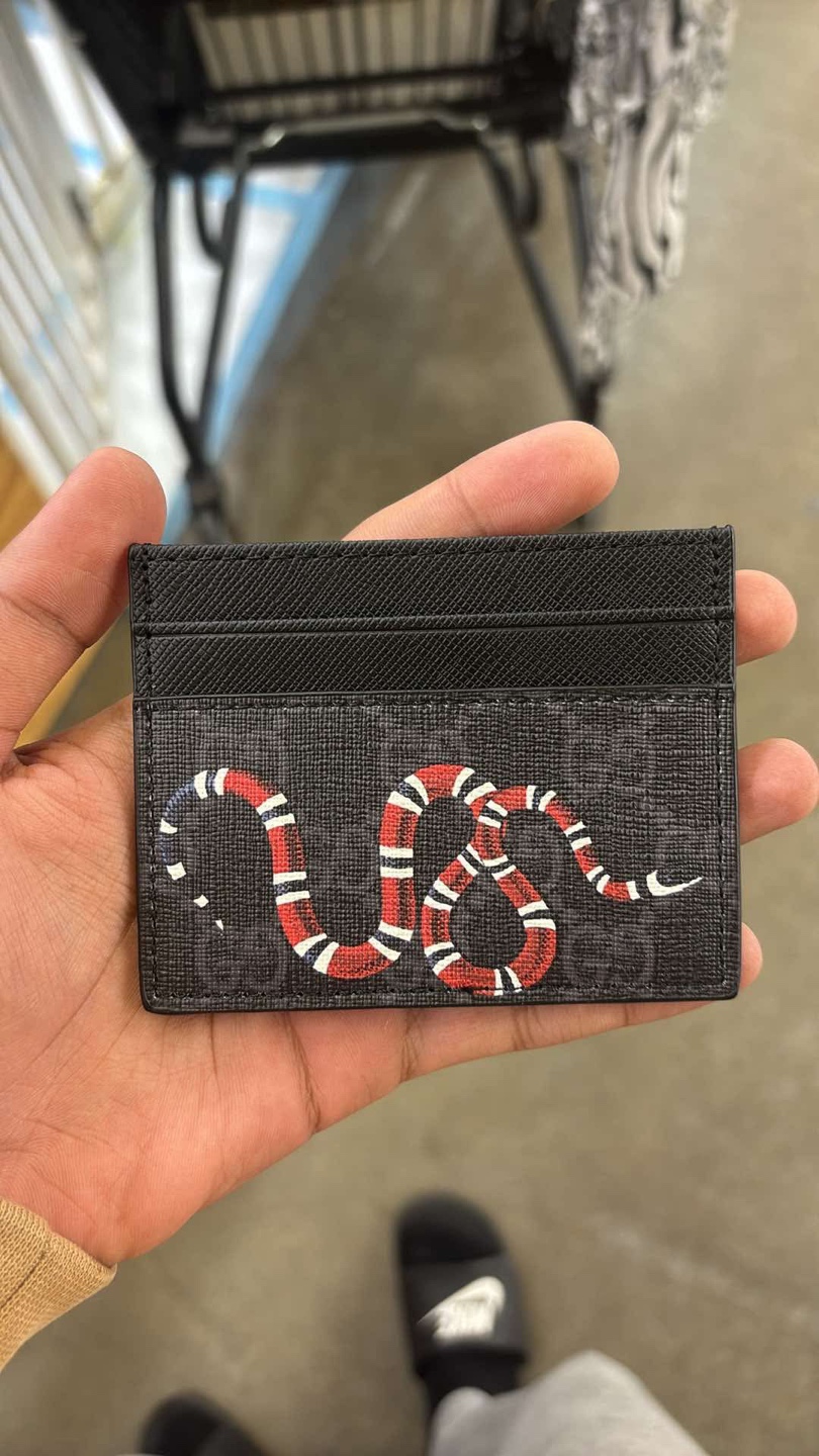 Designer Card Holders - Louis Vuitton, Gucci, Burberry