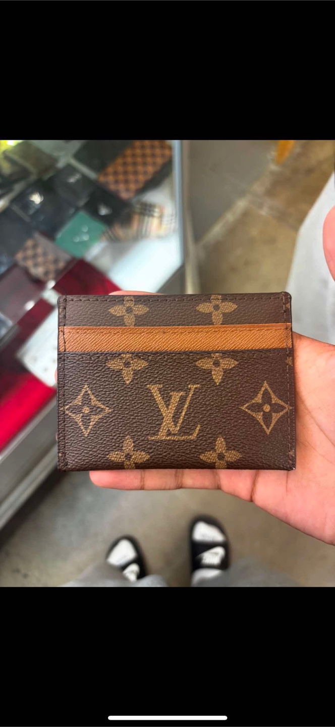 Designer Card Holders - Louis Vuitton, Gucci, Burberry - photo 4