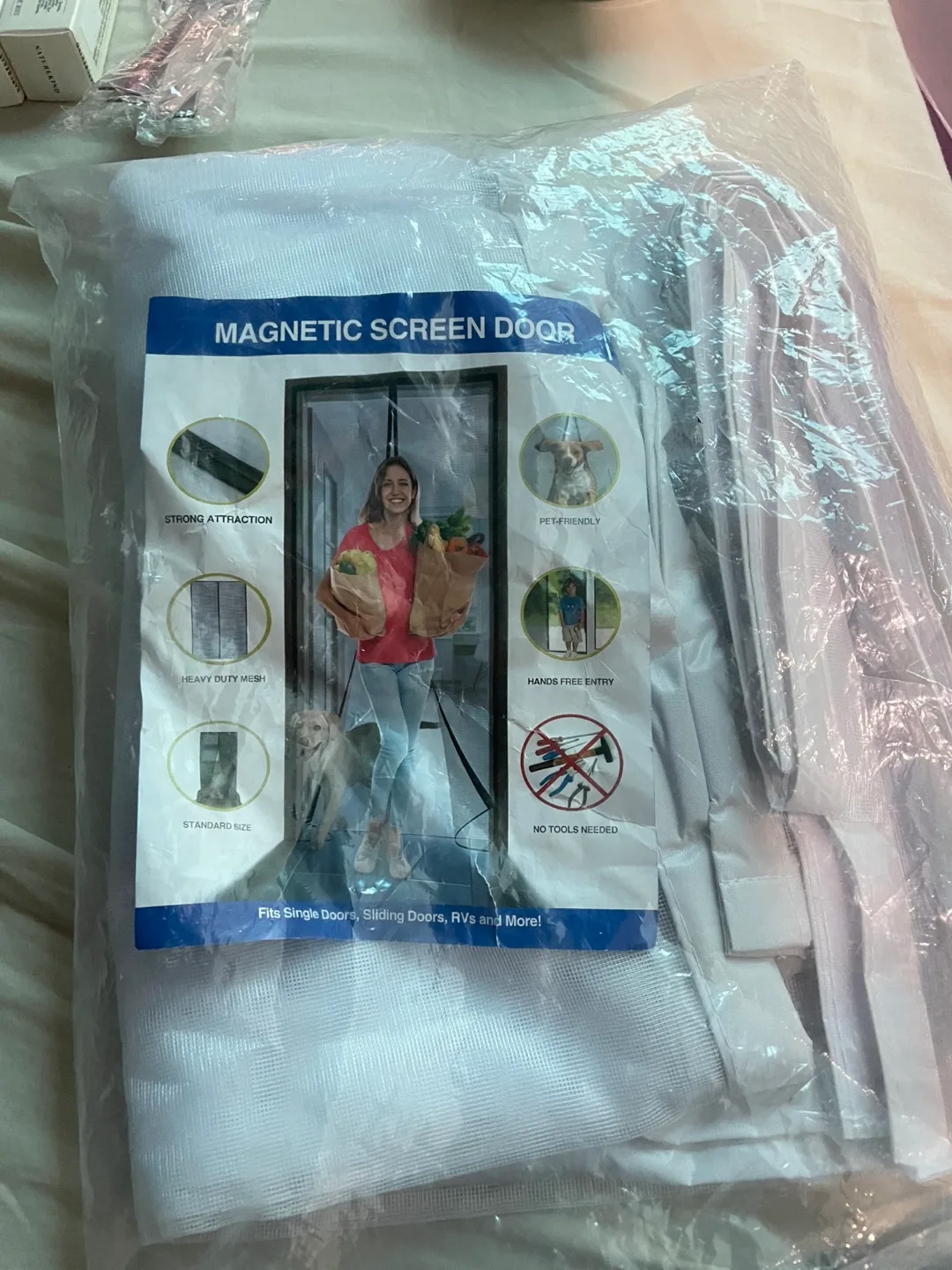 BRAND NEW Famyards Magnetic Screen Door - Self Sealing thumbnail