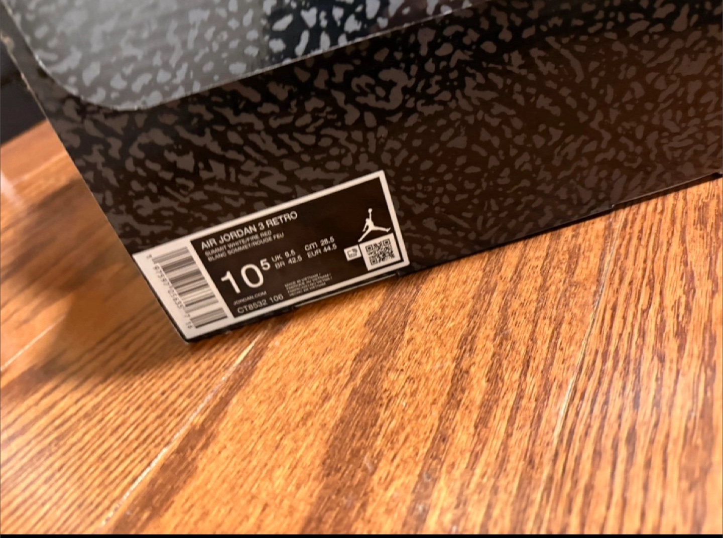 Air Jordan 3, US 10.5 - photo 4