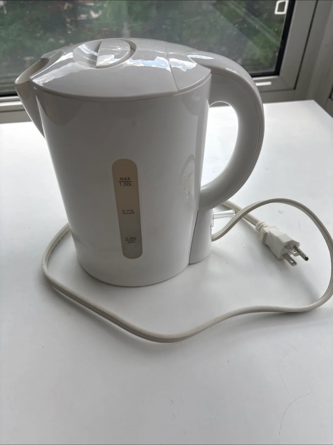 Electric Kettle - White thumbnail