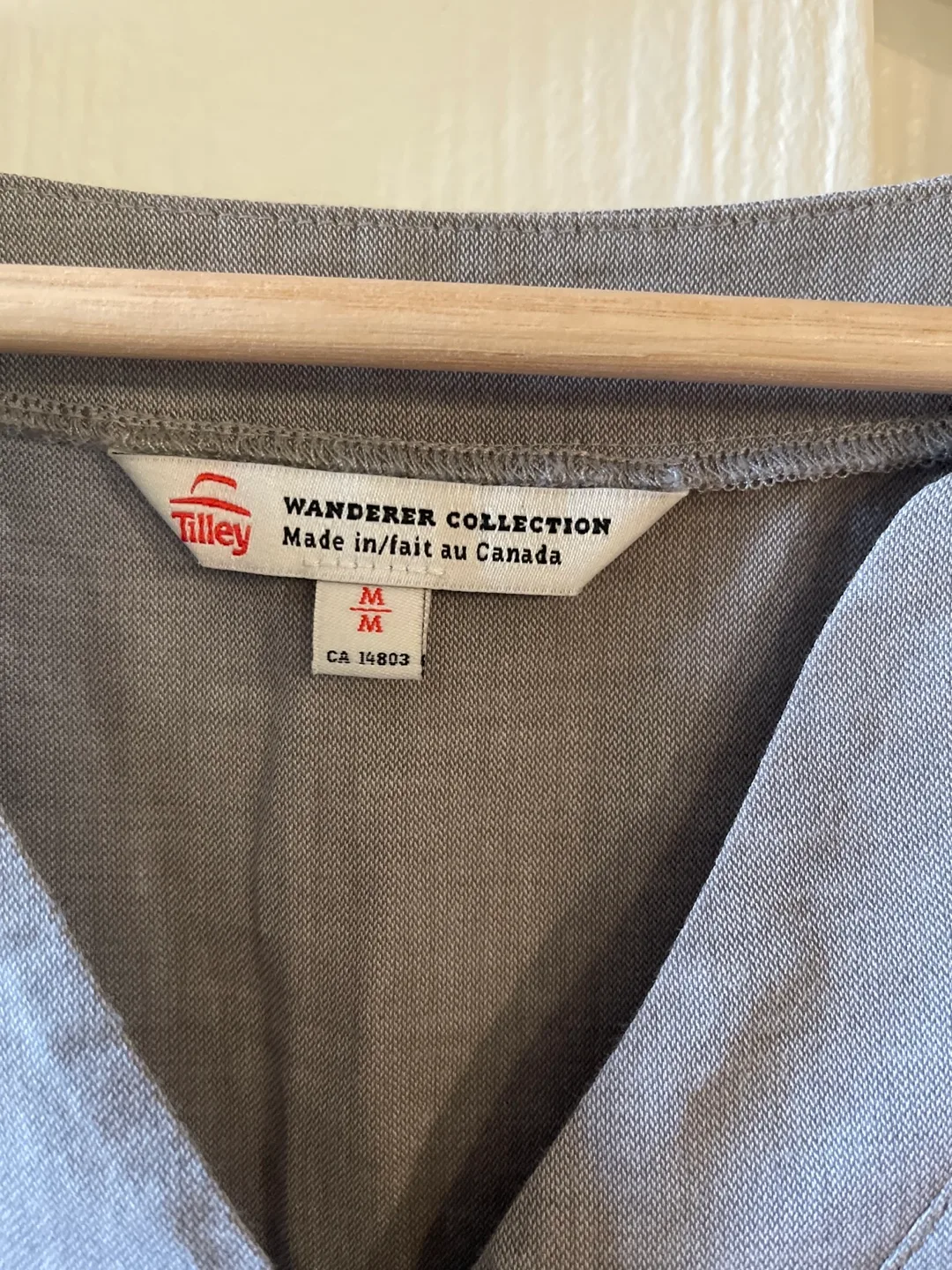 Tilley Wanderer linen Top - Size M image indicator(2)