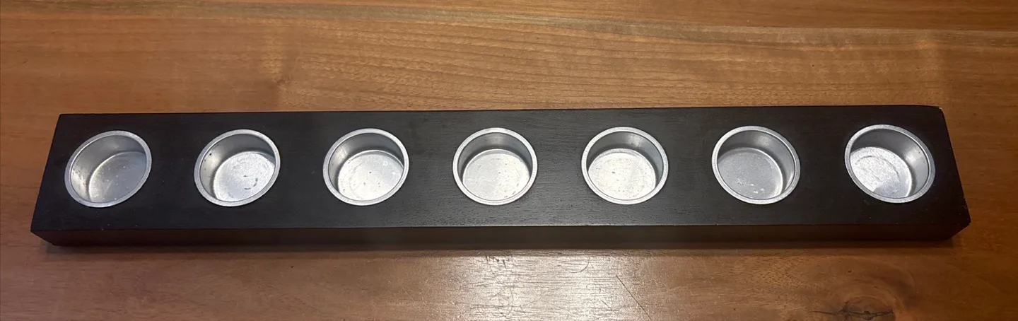 7 Tea Candle Holder thumbnail