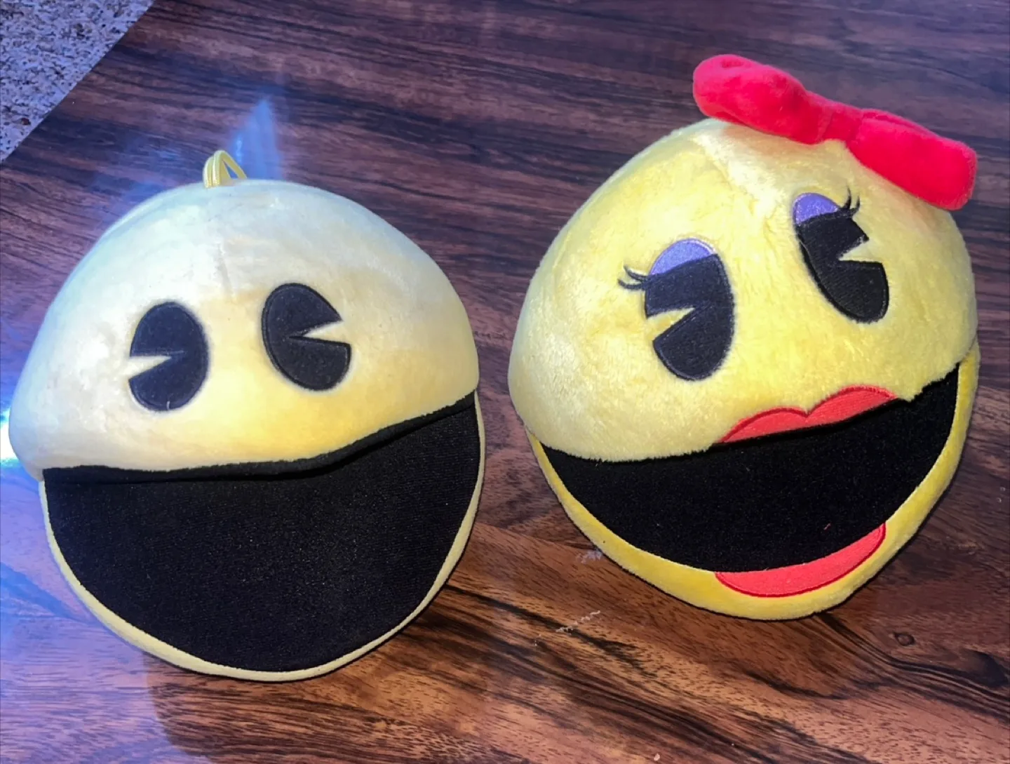 Pac-Man & Ms. Pac-Man Plush Toys image indicator(8)