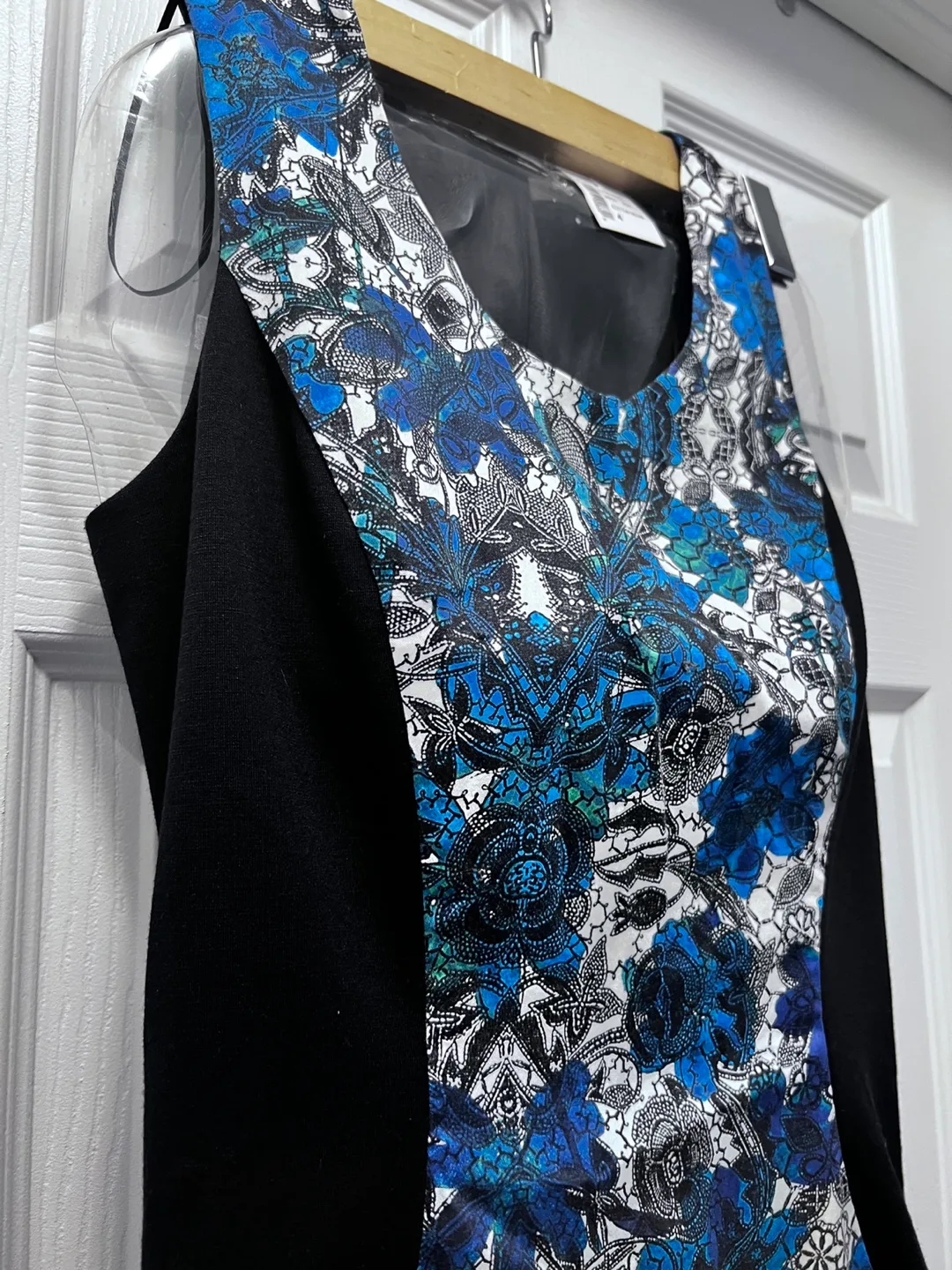 Brand new with tag Floral Print Dress - Black & Blue image indicator(2)