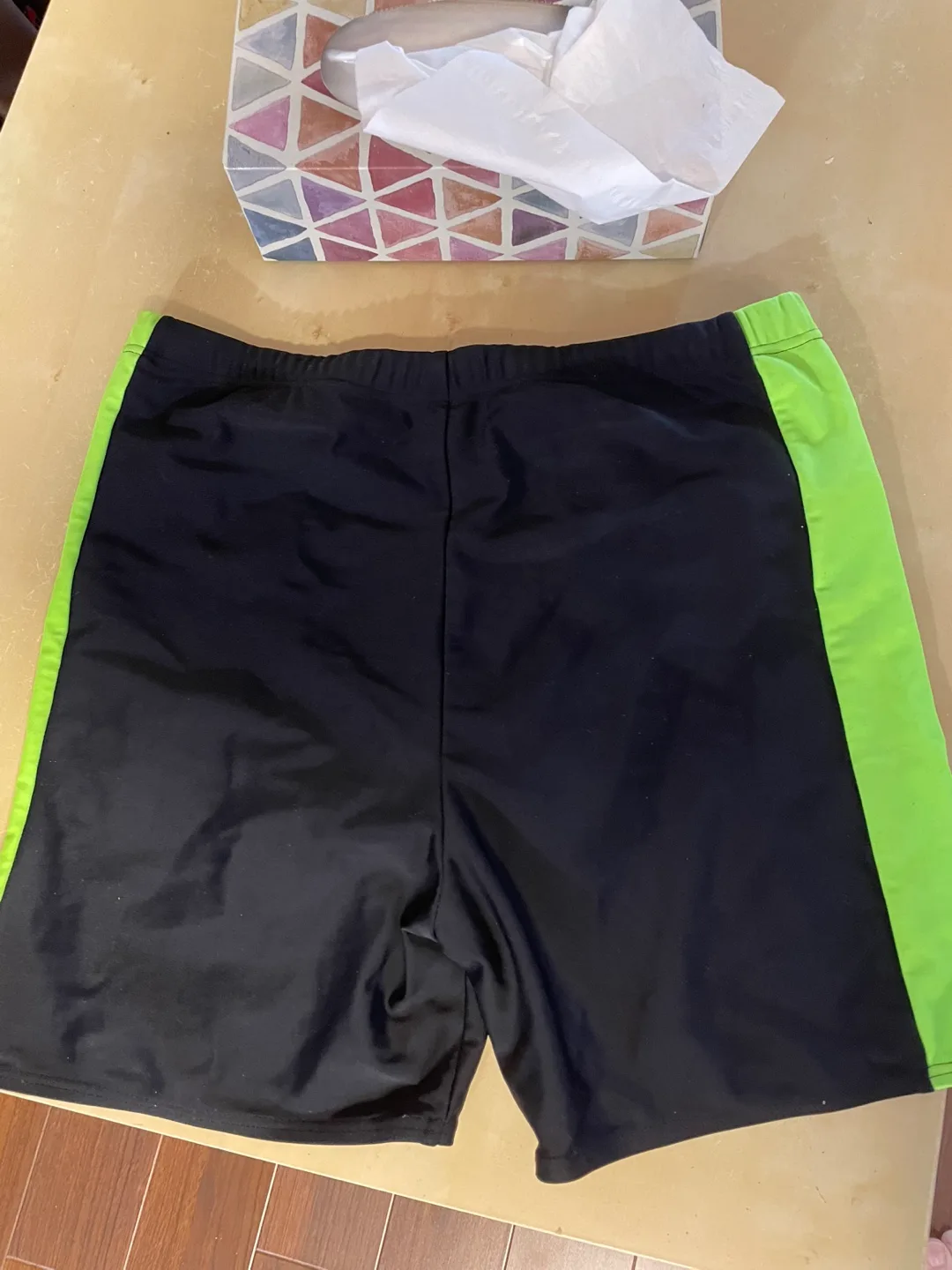 Boy Swim Shorts - Size Large🇨🇦 thumbnail
