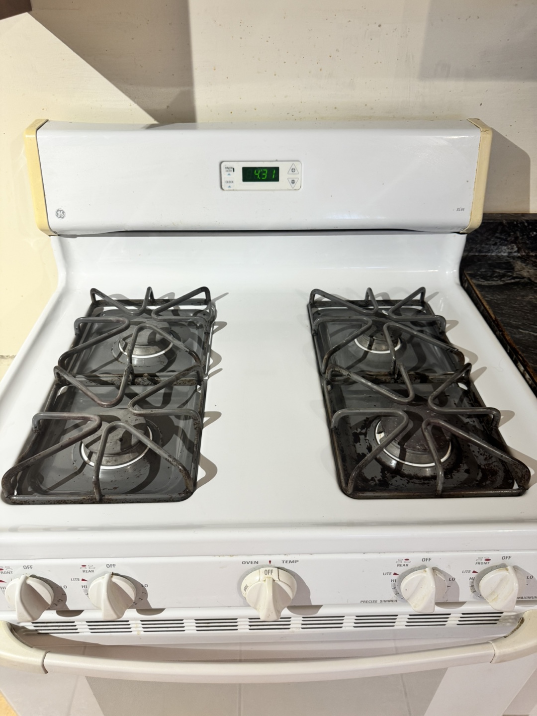 GE gas stove - photo 2
