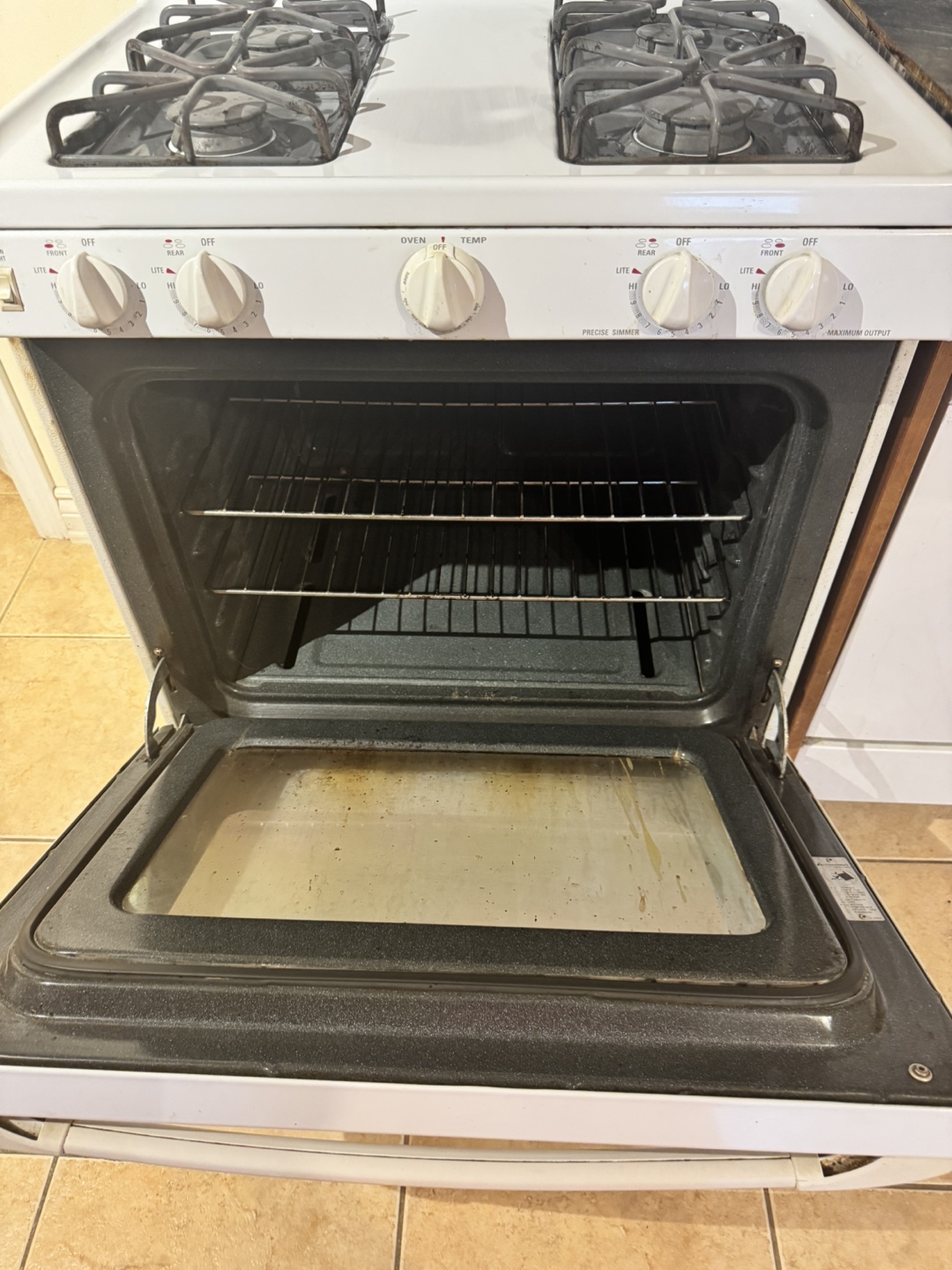 GE gas stove - photo 3