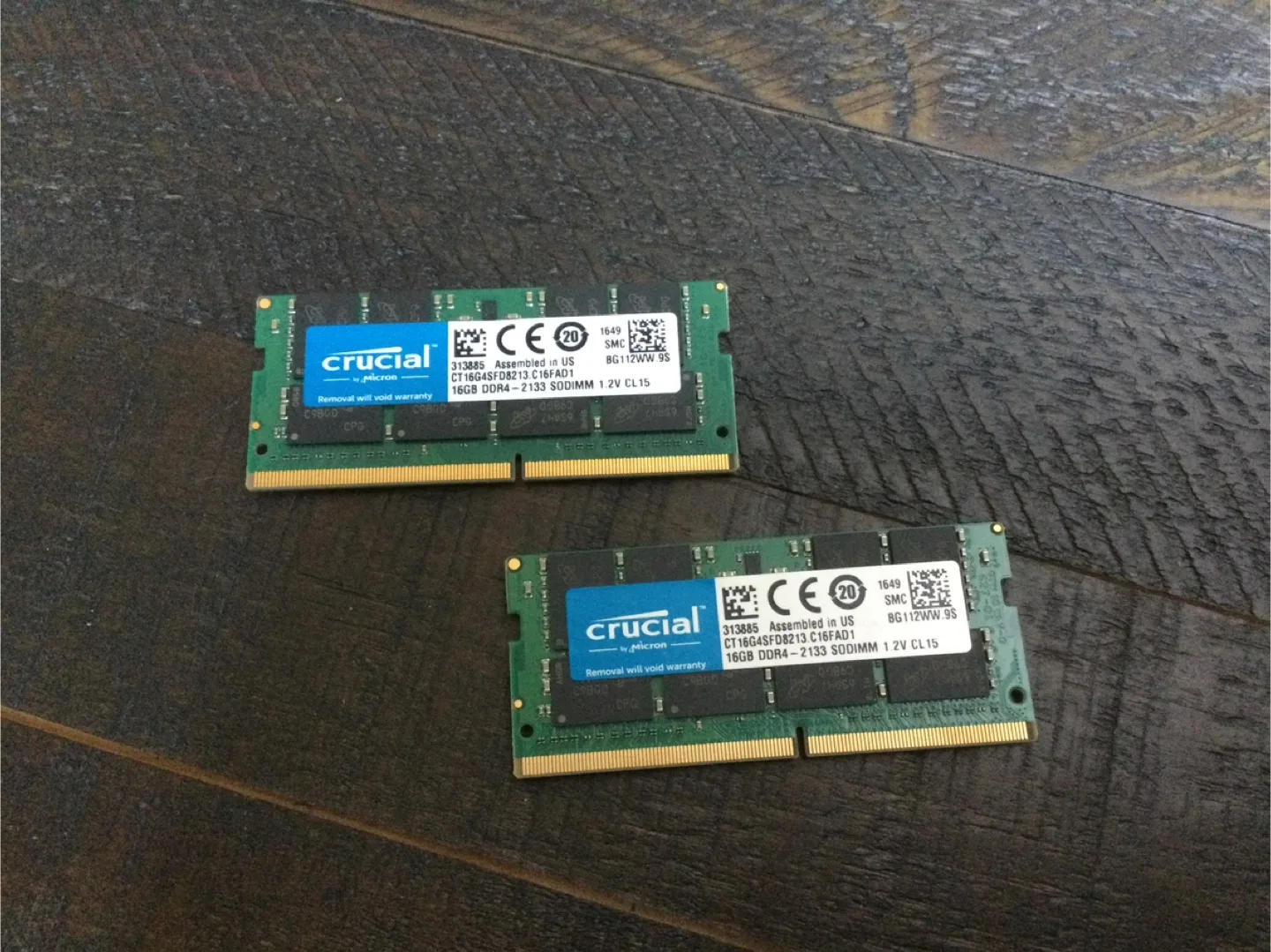 🇨🇦Pair of Crucial 16GB DDR4-2133 SODIMM RAM (2x8GB) thumbnail
