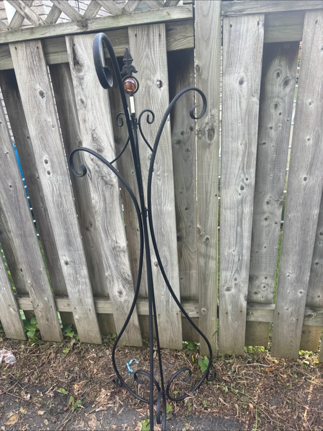 Black Metal Plant Stand thumbnail