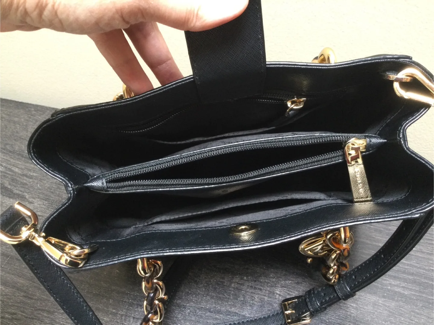 Michael Kors Sofia Medium leather tote bag image indicator(3)