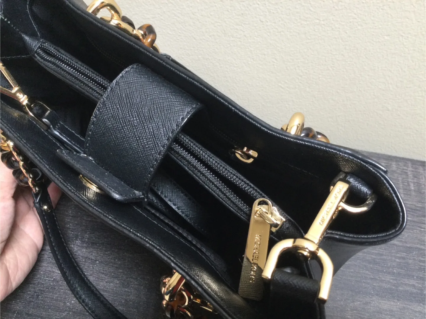 Michael Kors Sofia Medium leather tote bag image indicator(6)