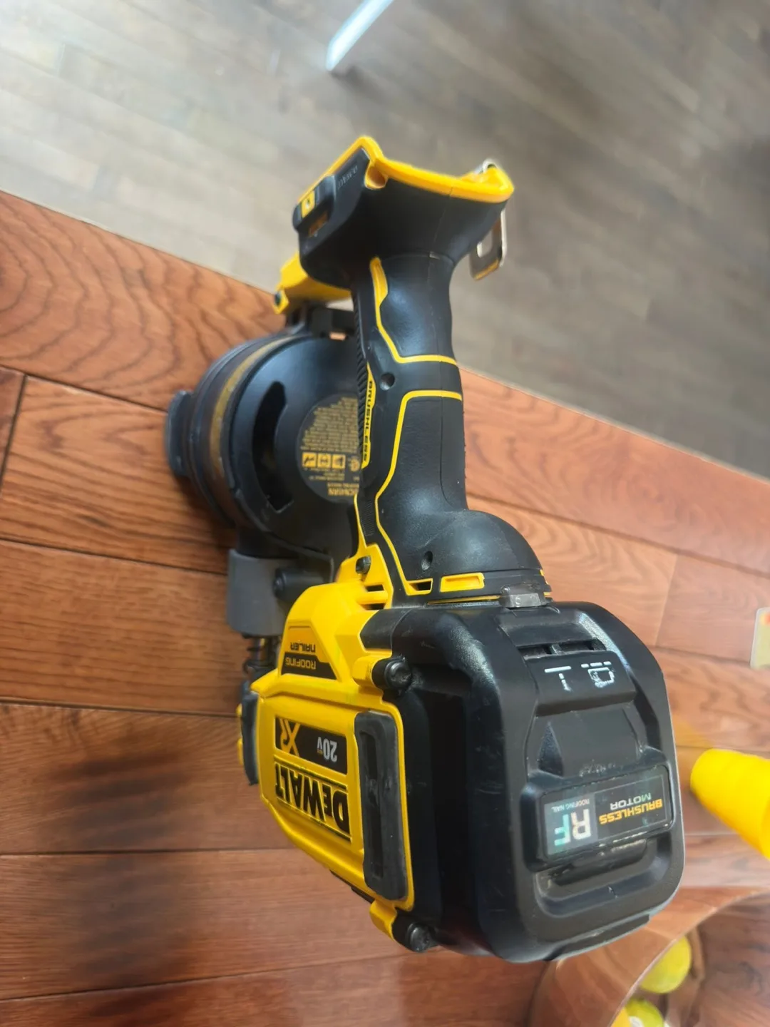 DeWalt Roofing Nailer (With Warranty) image indicator(3)