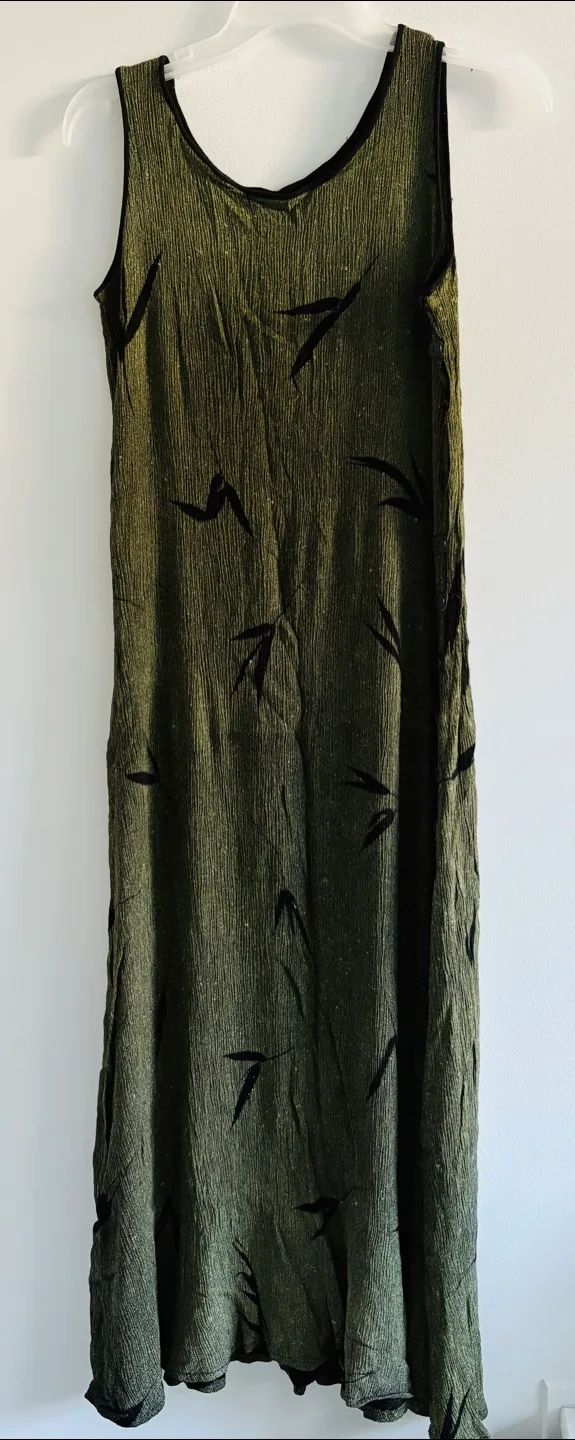 Gorgeous Long Green Sleeveless Dress! Free Size! thumbnail