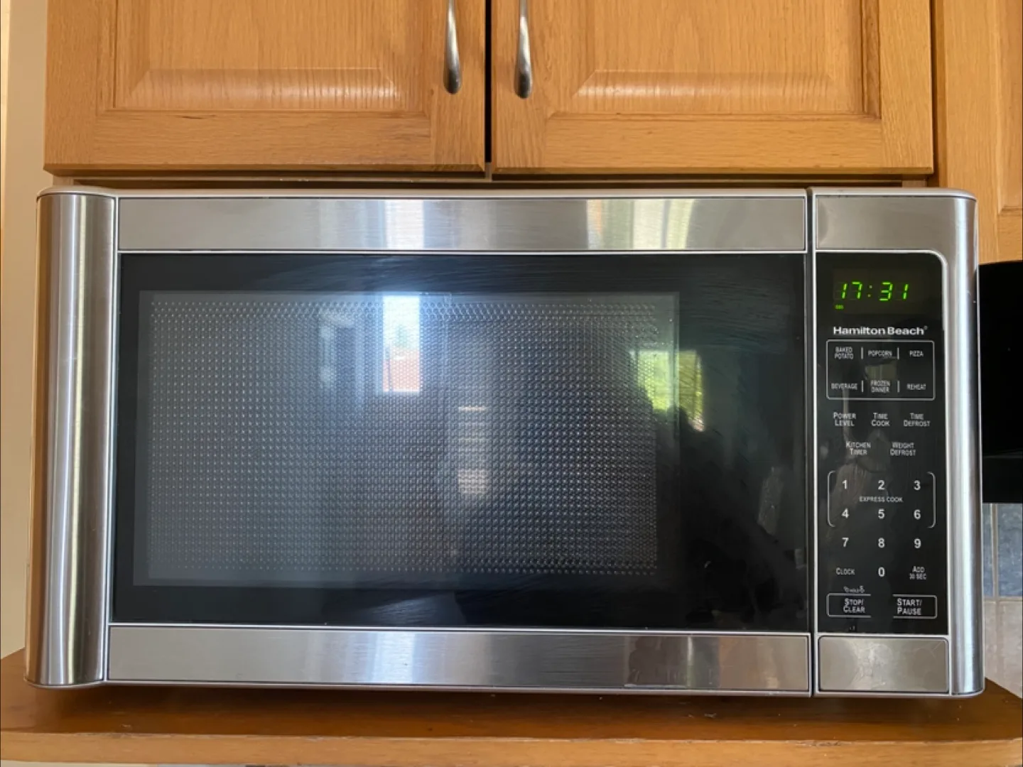 Hamilton Beach Microwave Oven thumbnail
