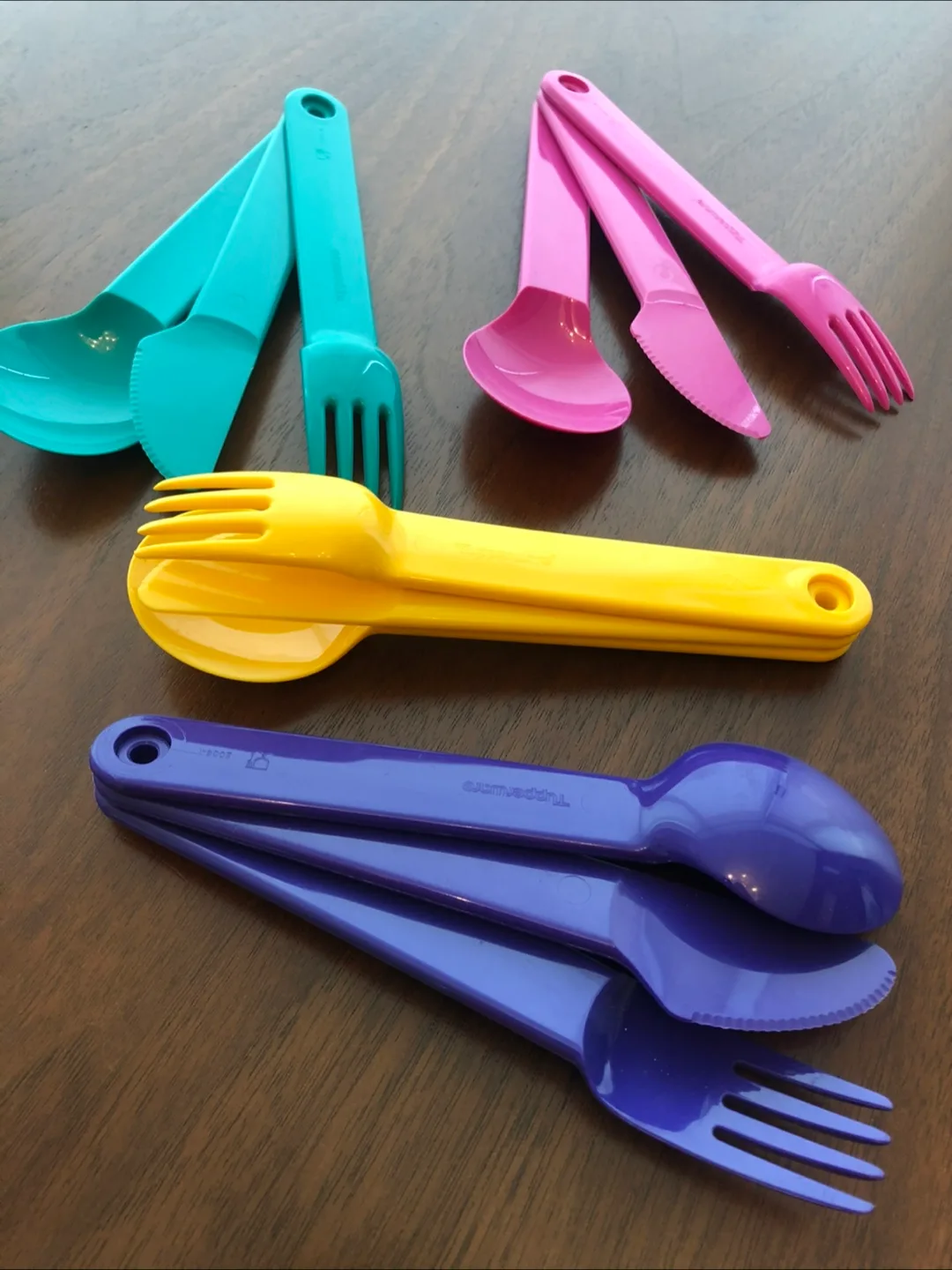 4 NEW Tupperware Cutlery Sets thumbnail