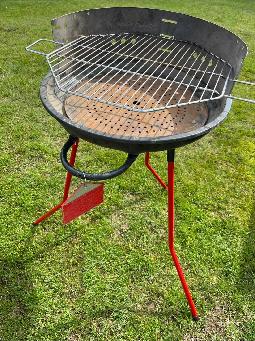 🇨🇦 Queen Garden Charcoal BBQ 🇨🇦 thumbnail