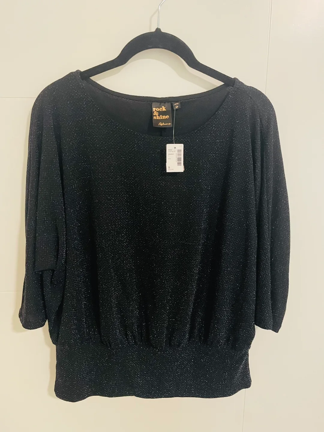 Rock & Shine Reitmans Black Sparkly Top - Size S thumbnail