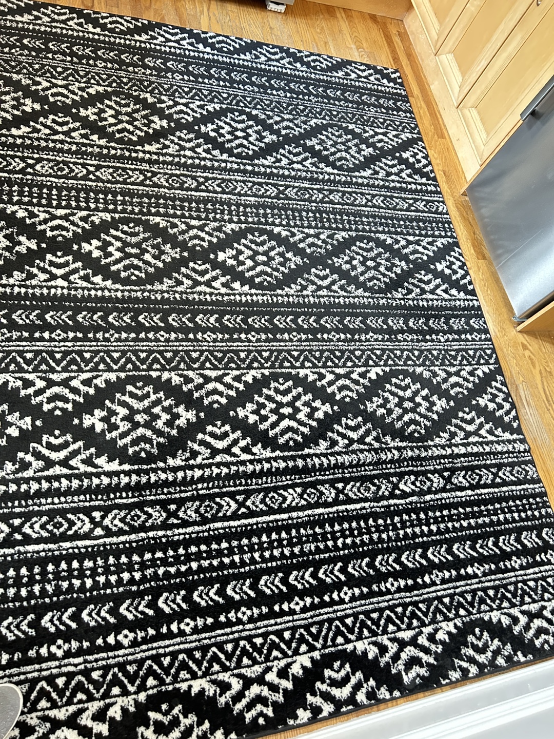 Black & White Patterned Area Rug - photo 2