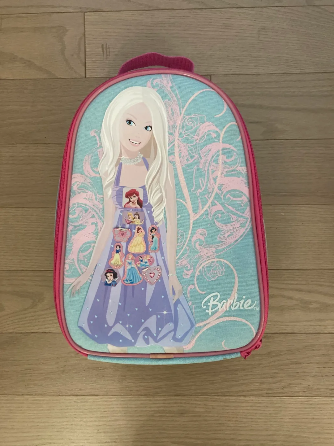 🇨🇦🍁Barbie carrying case thumbnail