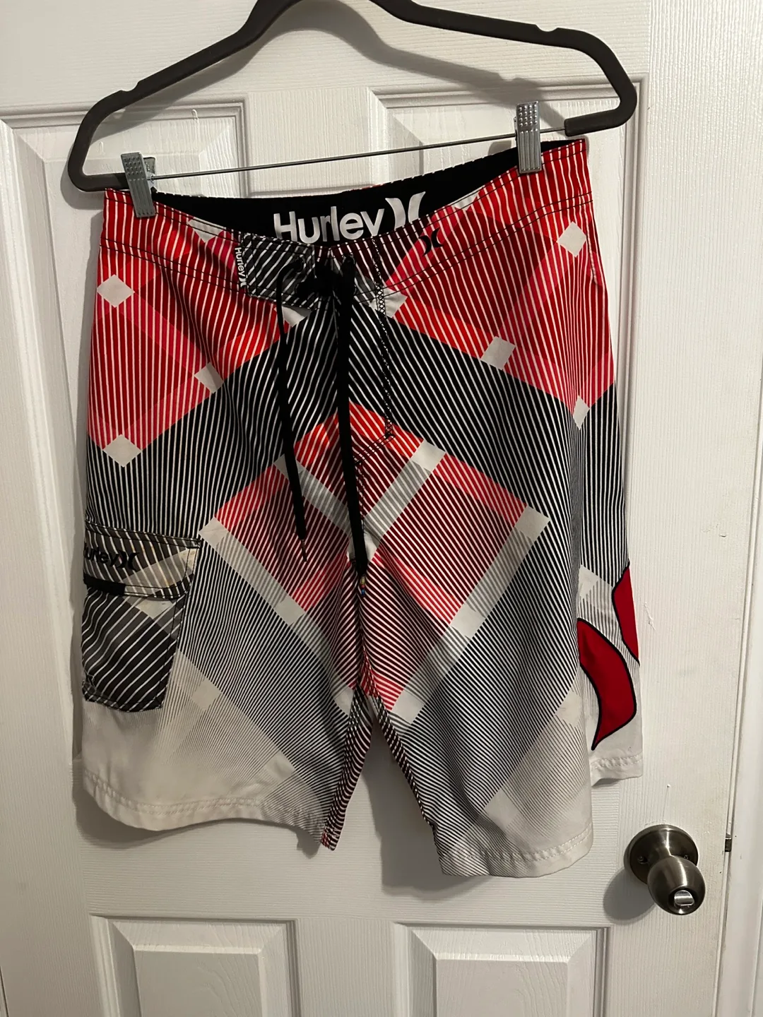 Hurley Boardshorts - Size 32 thumbnail