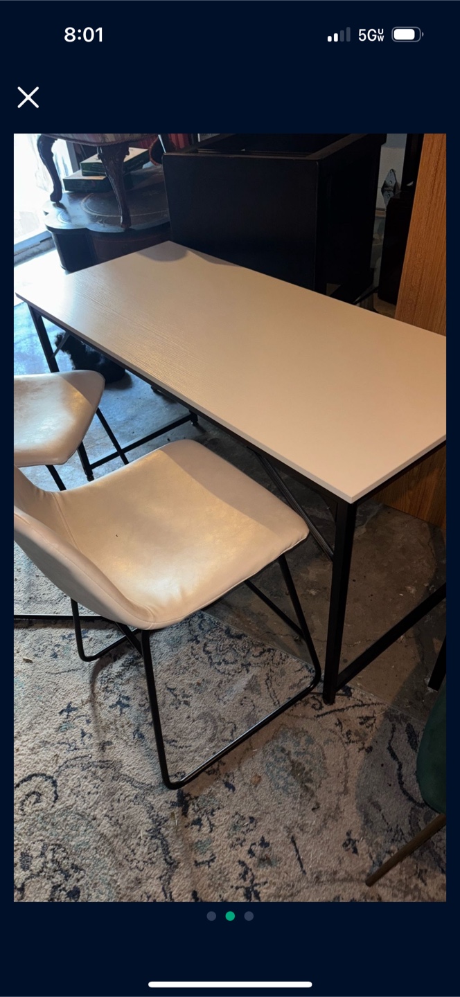 White table and chairs
