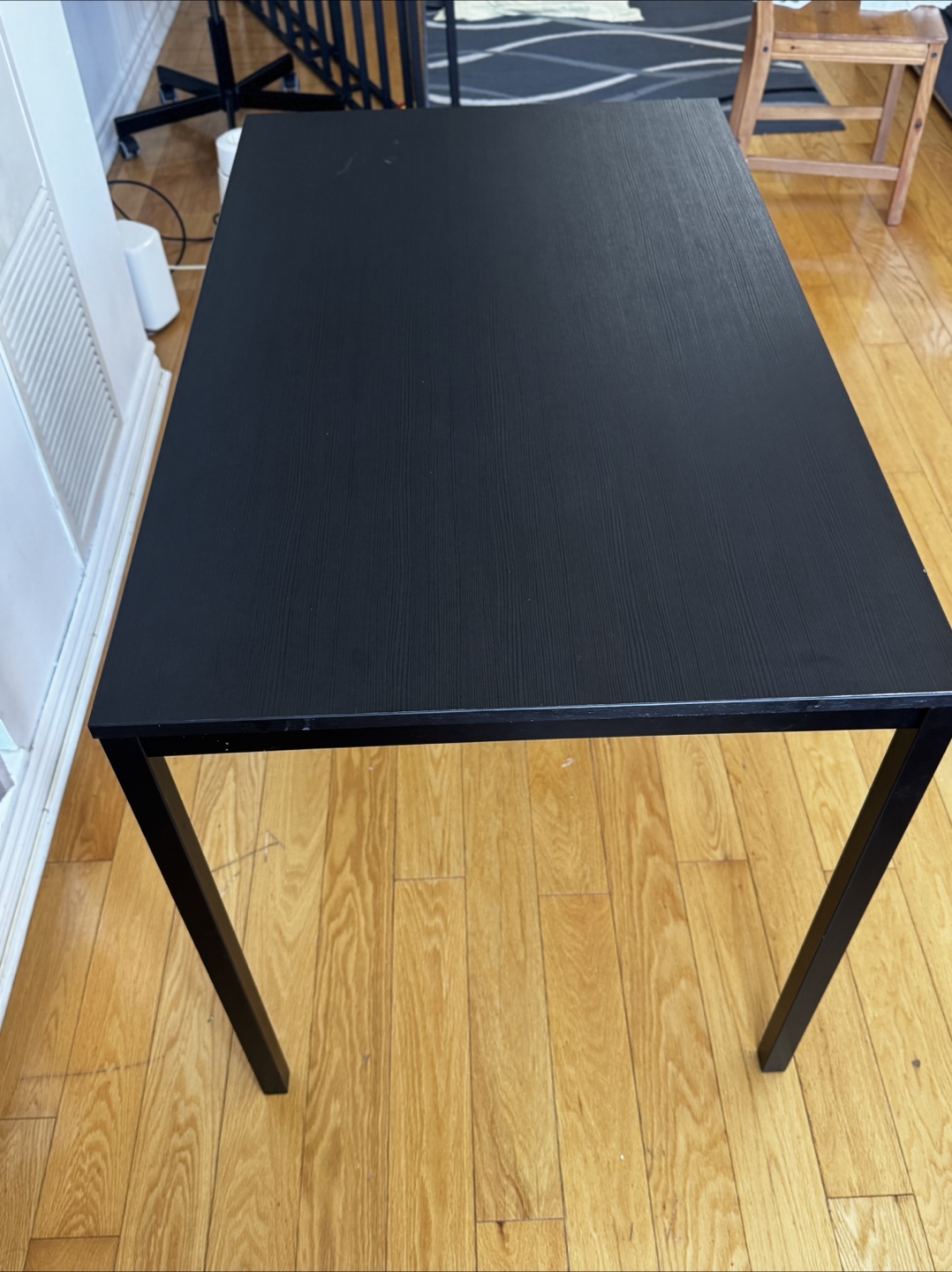 IKEA TÄRENDÖ Table – Sleek & Compact - photo 3