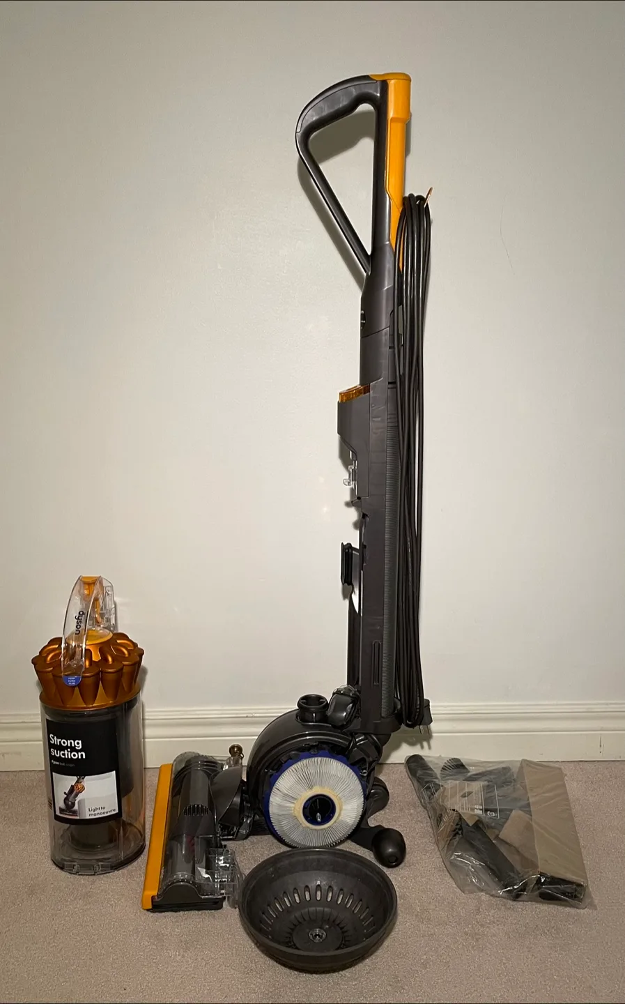 NEW! Dyson Ball Origin Upright Bagless Vacuum - MSRP $565 image indicator(3)