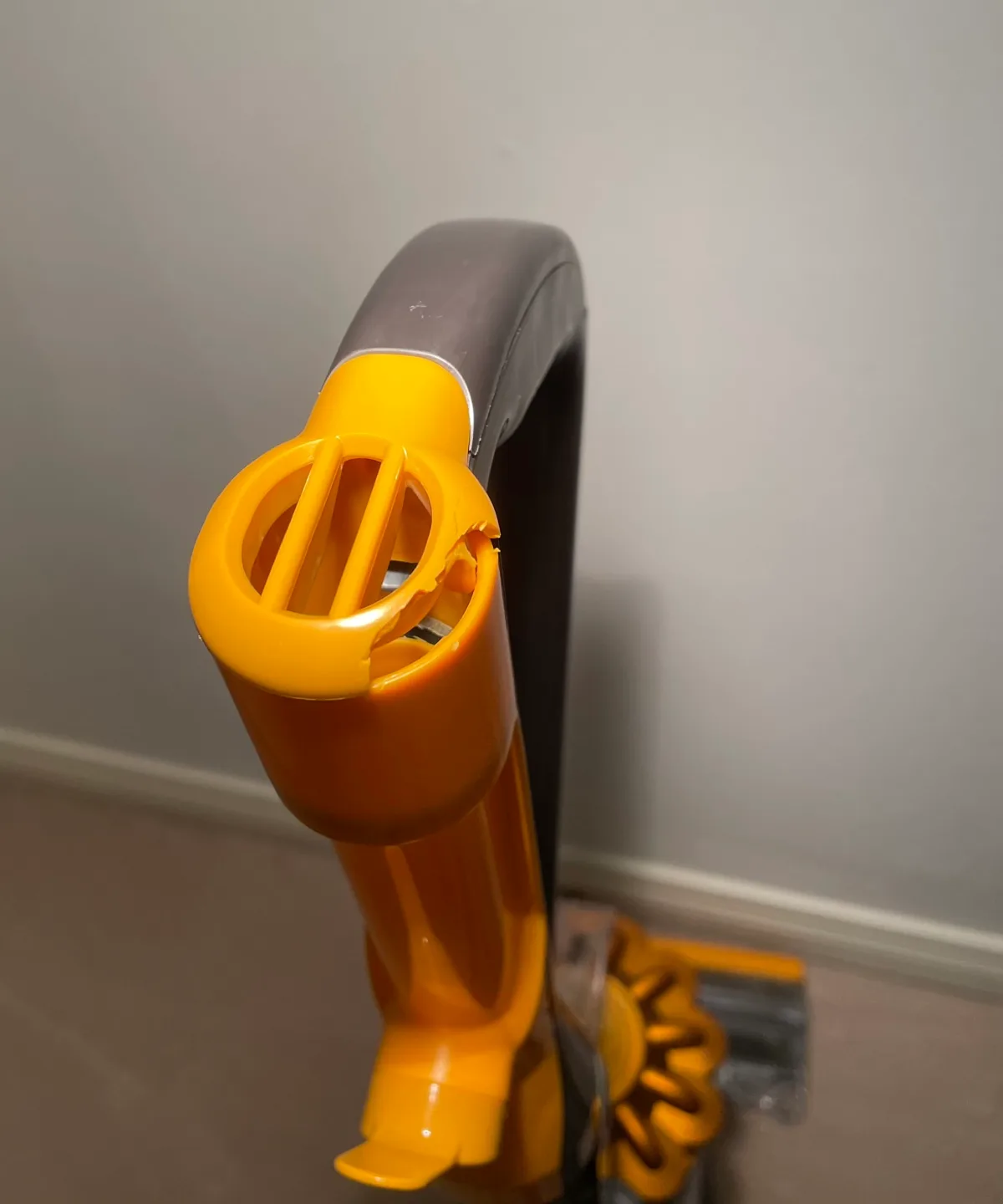 NEW! Dyson Ball Origin Upright Bagless Vacuum - MSRP $565 image indicator(8)