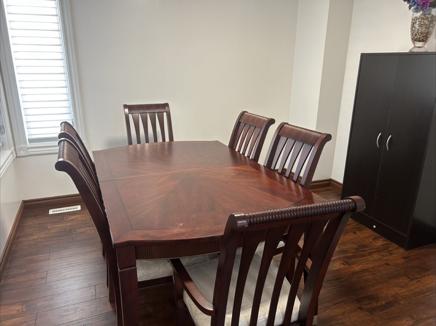 Dining Table with 6 Chairs