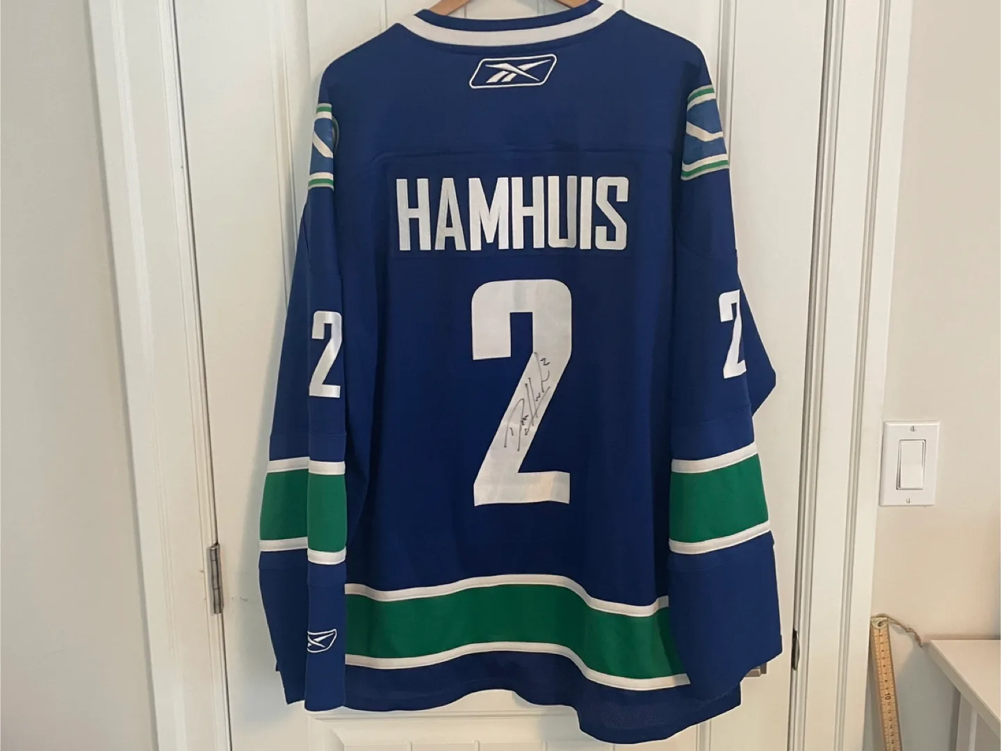 Authentic Reebok Vancouver Canucks Dan Hamhuis Jersey Size XXL thumbnail