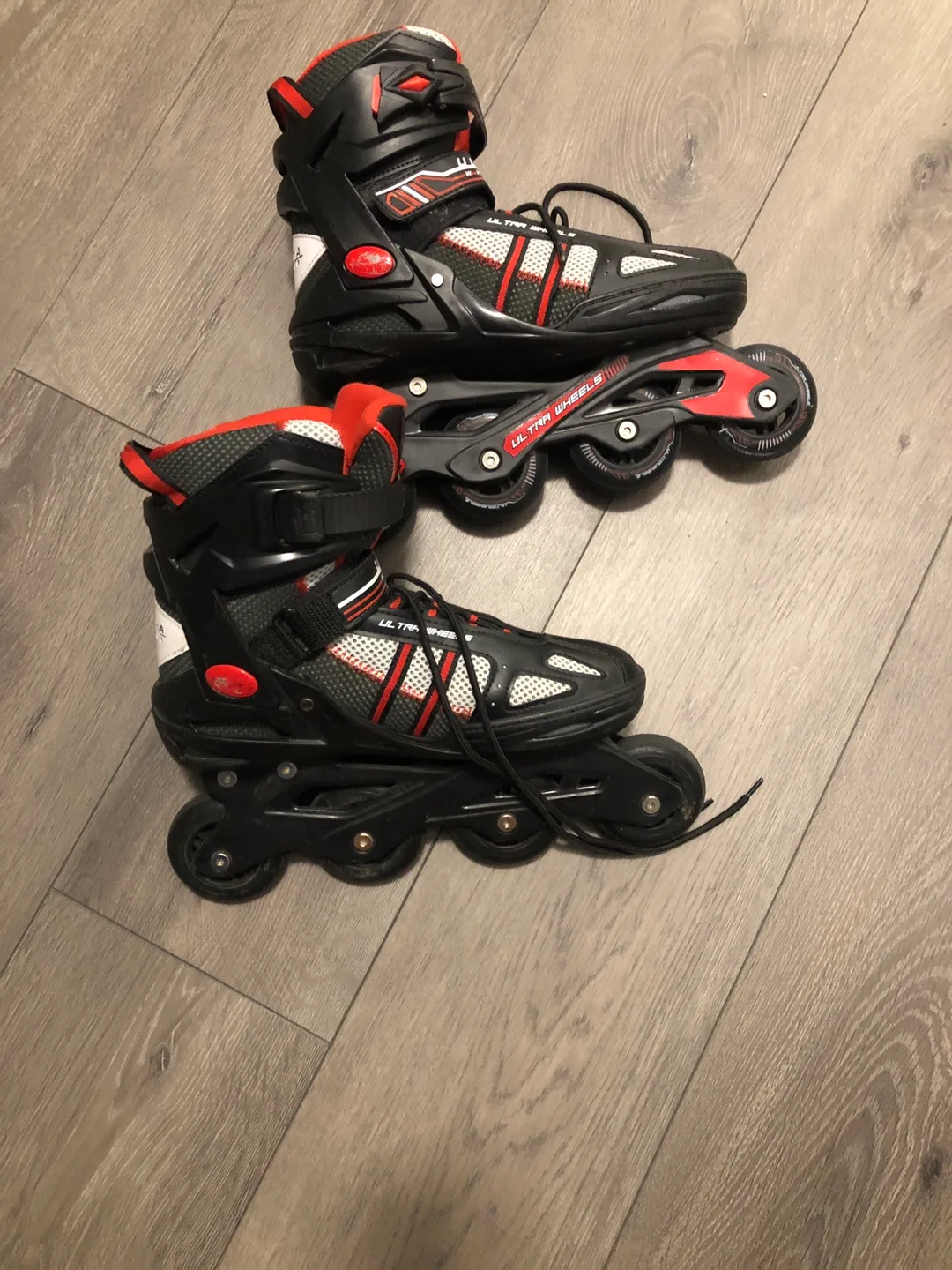 Ultra Wheels Roller Blades - Size 8 🇨🇦 image indicator(5)