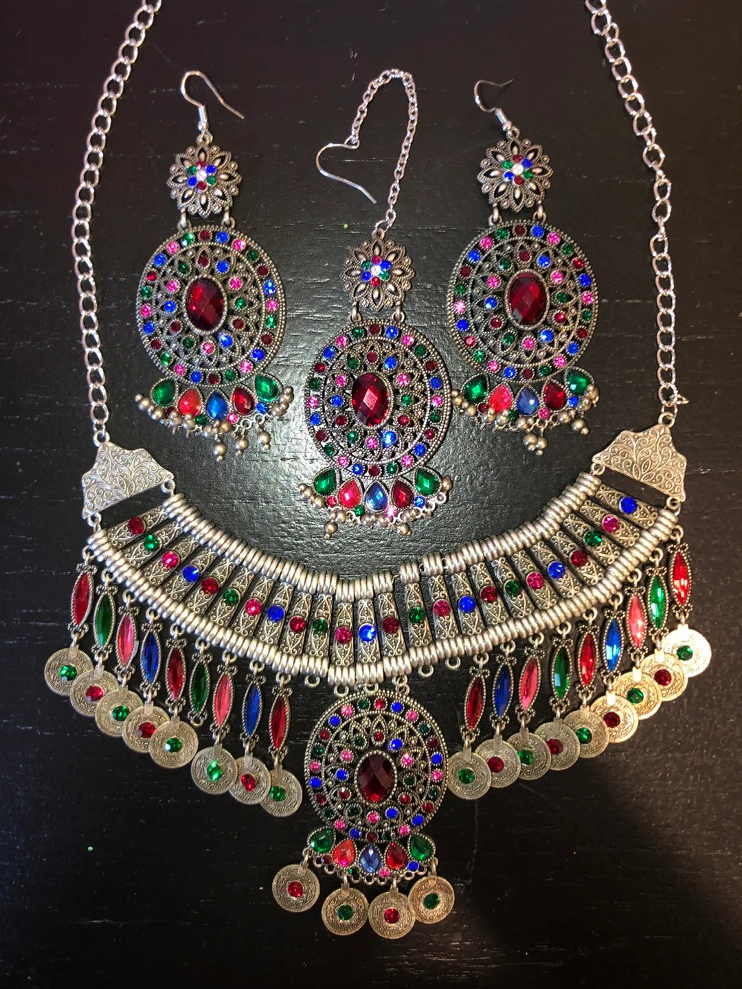 Necklace and Earrings Set thumbnail