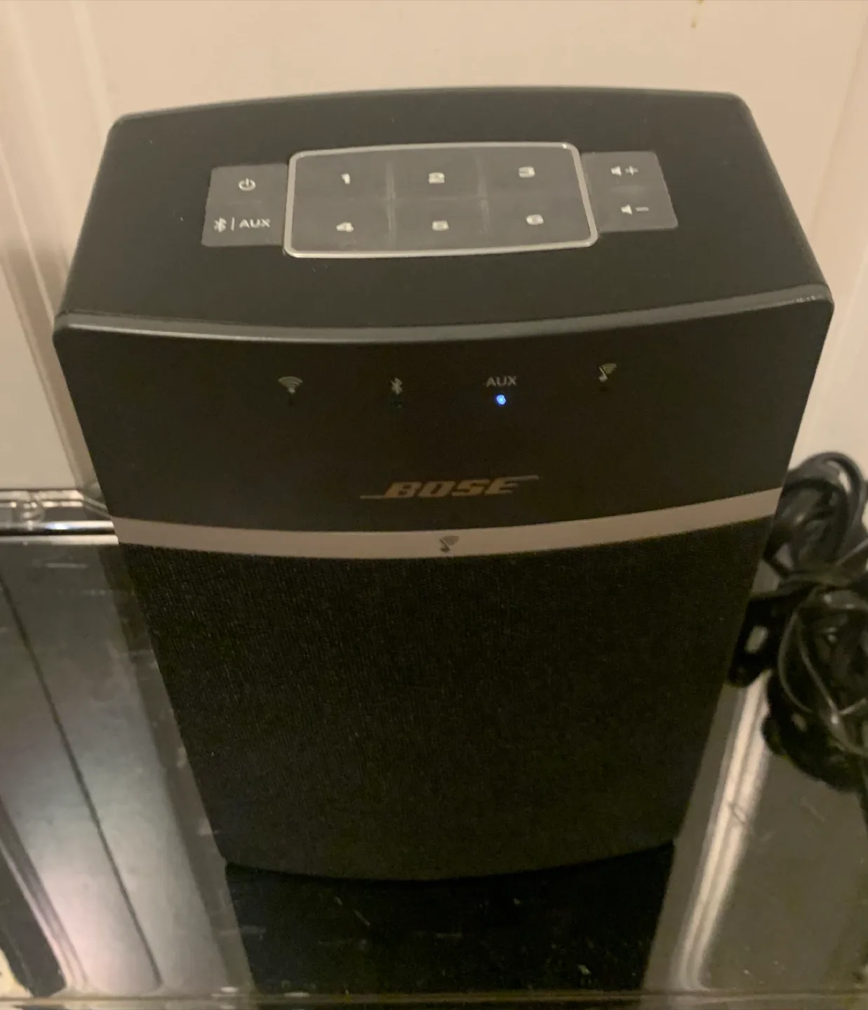 Bose SoundTouch 10 Wireless Speaker - Black image indicator(4)