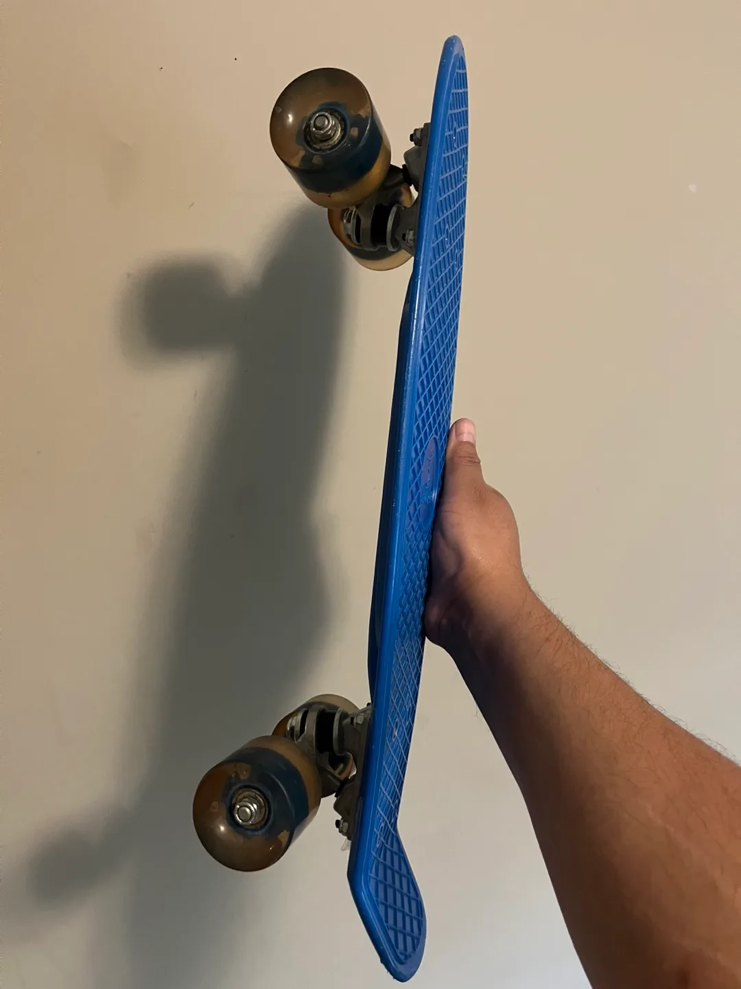 Blue Beleev penny board with light up wheels image indicator(2)