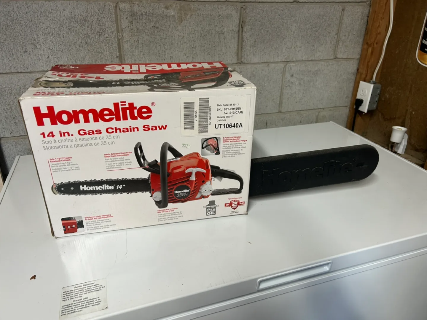 Homelite 14 in. Gas Chain Saw thumbnail