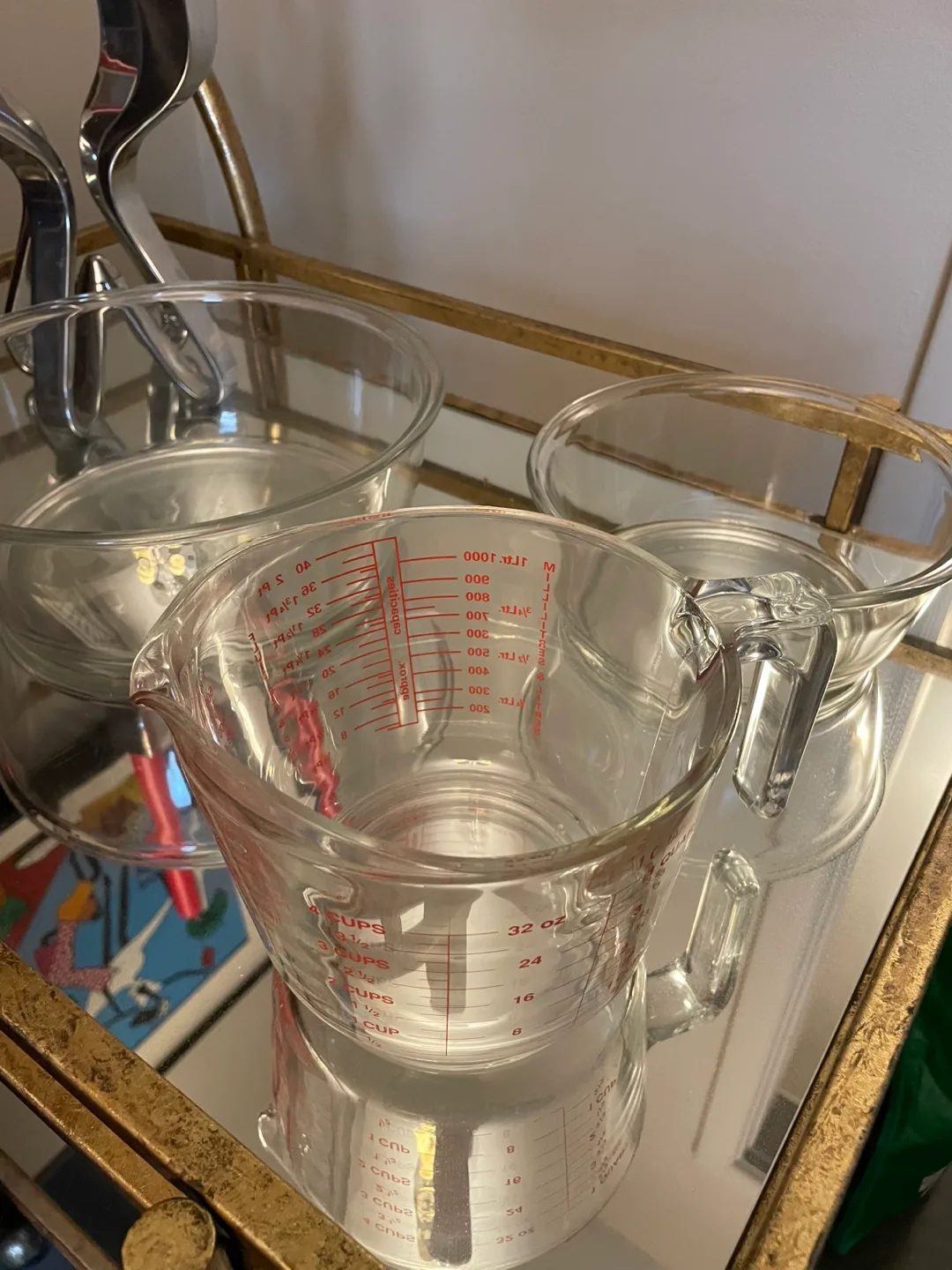 Pyrex measuring cup and 2 bowls bundle thumbnail