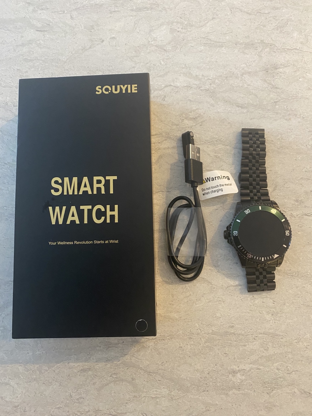 SQUYIE Smart Watch with Box & Charger