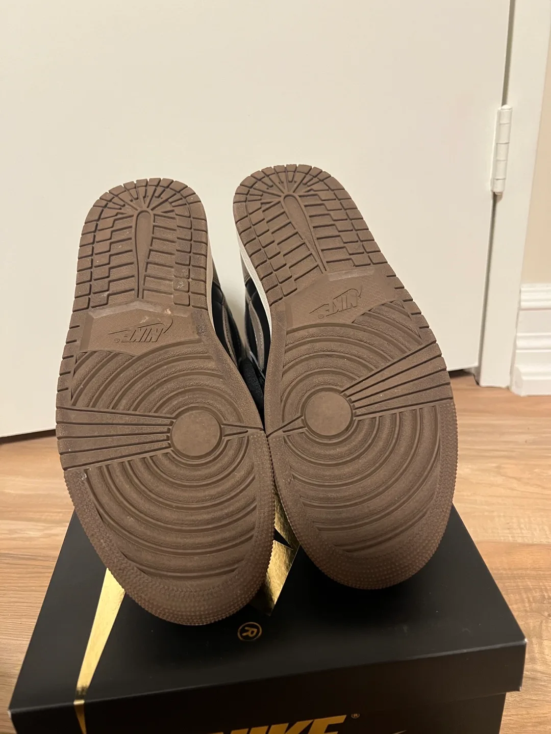 Nike Air Jordan 1 Palomino image indicator(9)