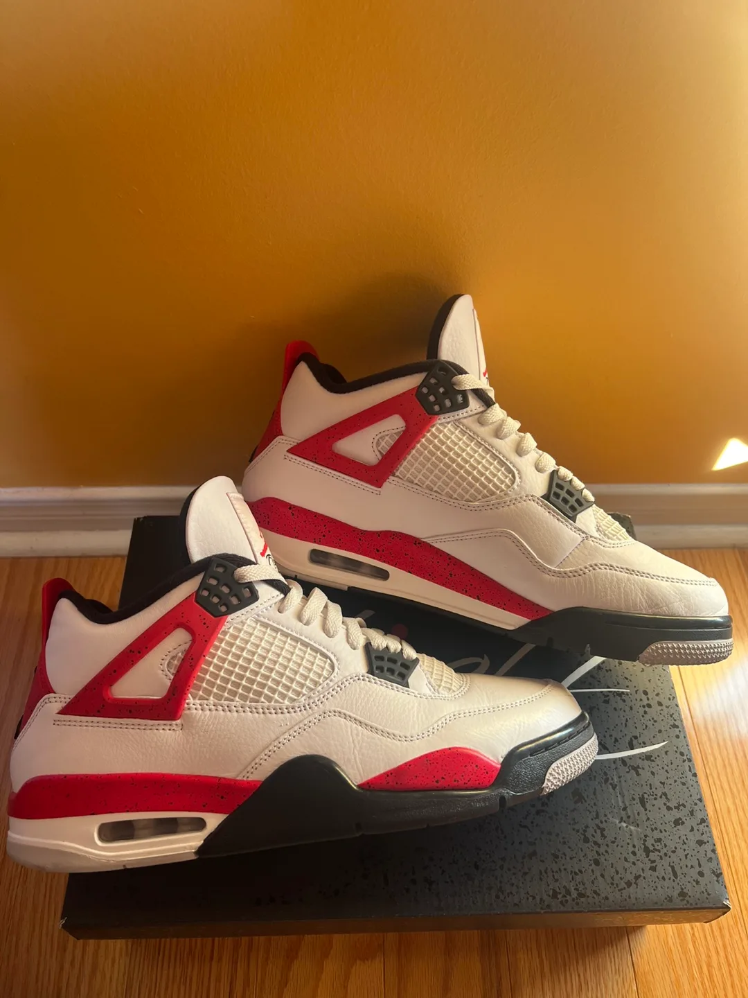 Air Jordan 4 Red Cement image indicator(3)