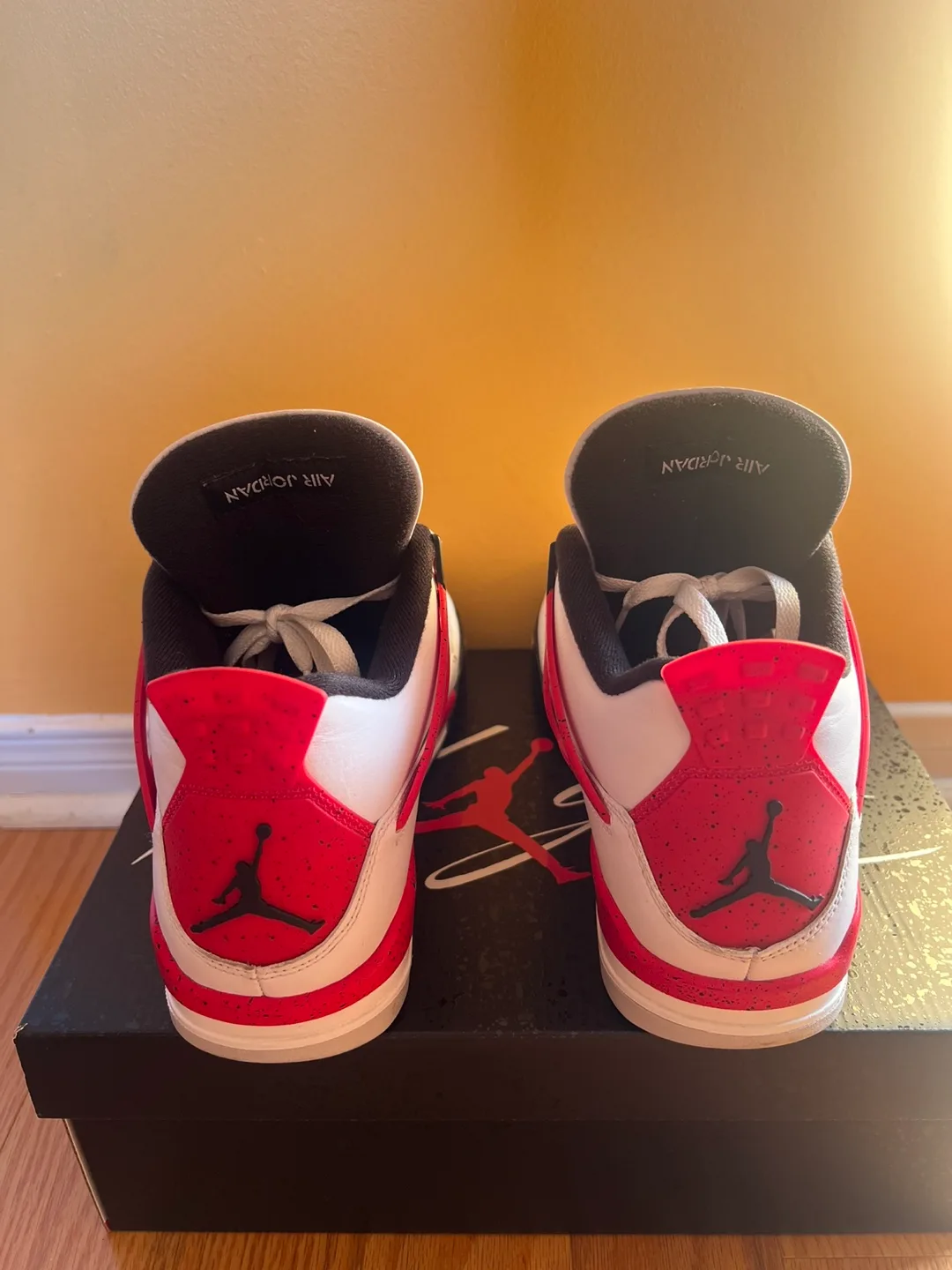 Air Jordan 4 Red Cement image indicator(5)