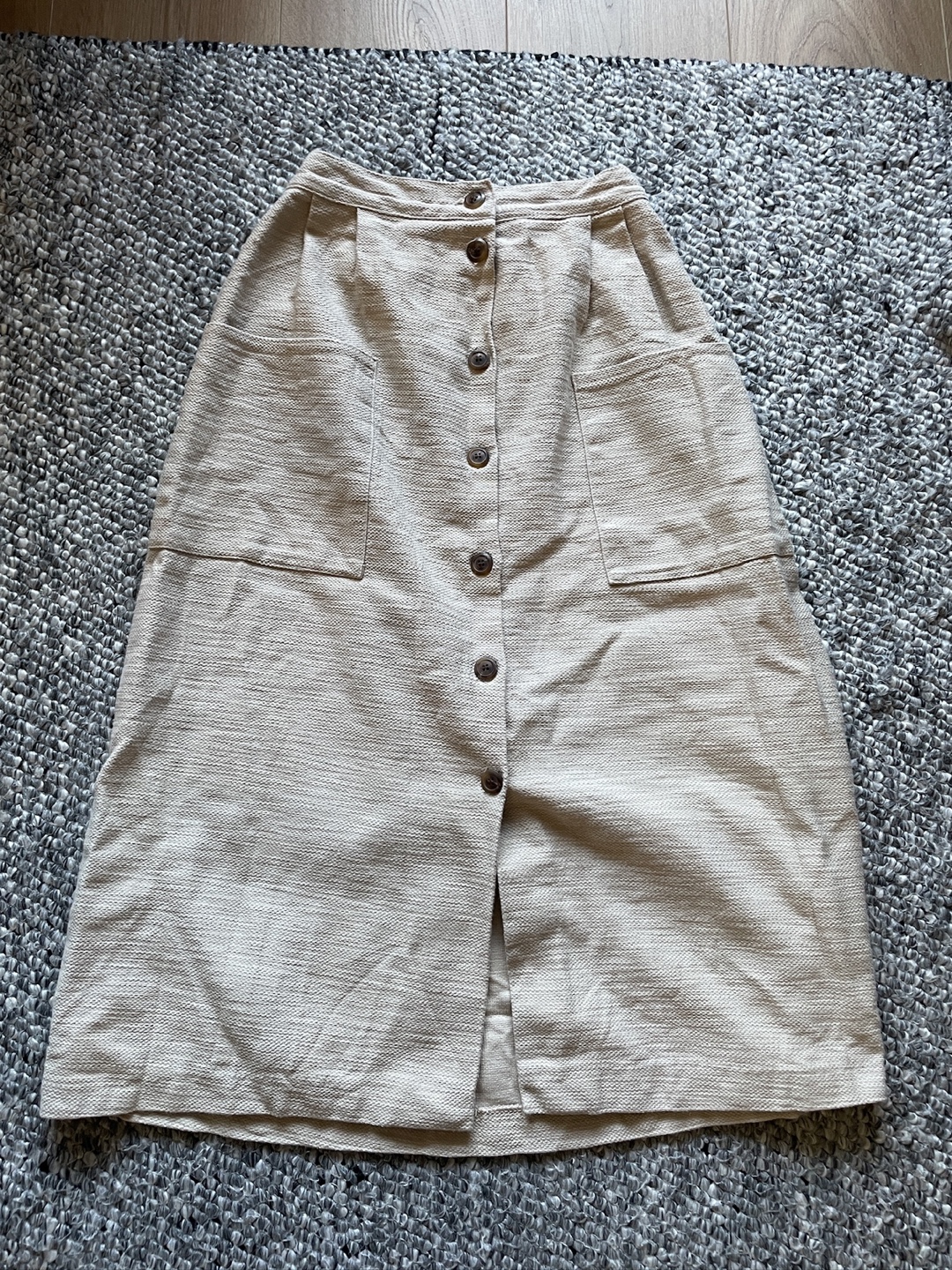 Oak + Fort Beige Skirt Size M