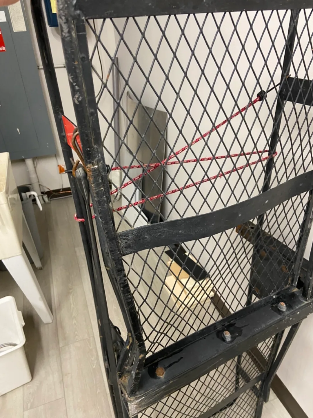 Cargo carrier 60 x 25 x 6 inches load 500 lbs image indicator(2)