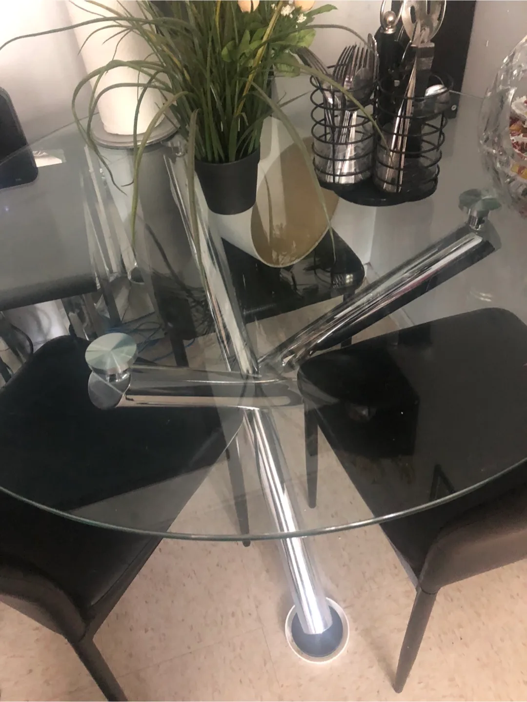 Glass Top Dining Table with Chrome Legs image indicator(2)
