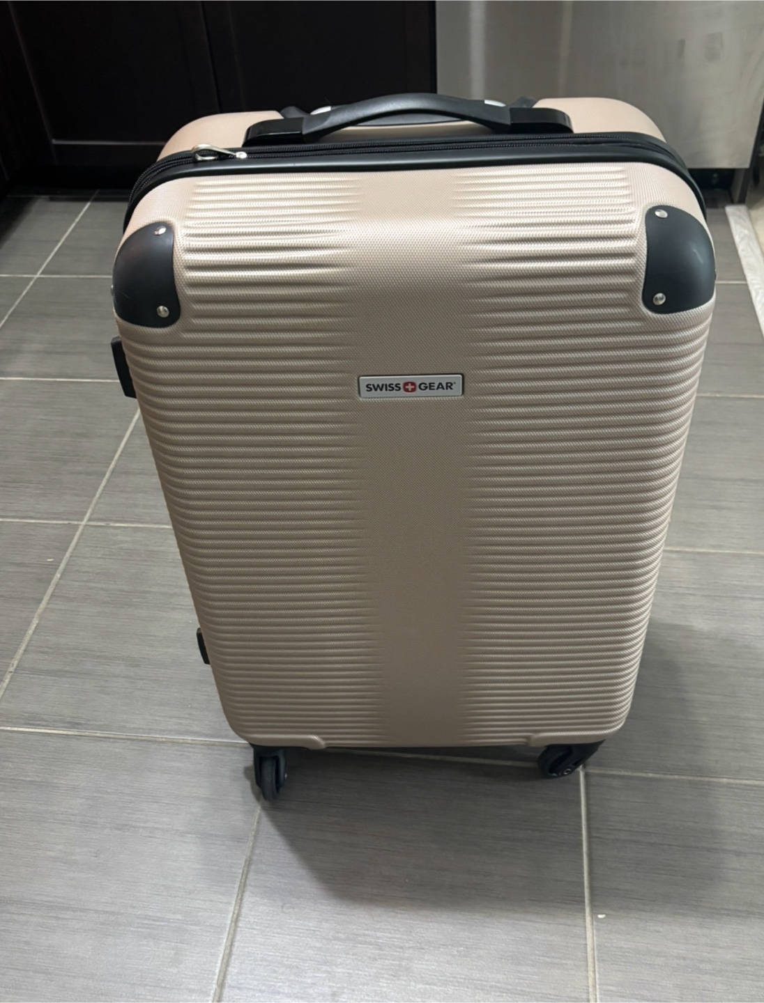 Swiss Gear Midsize Luggage