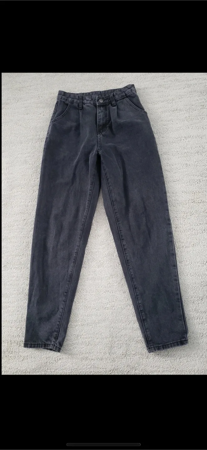 Black Jeans thumbnail