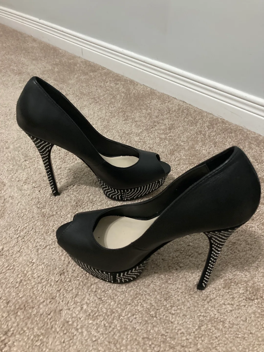ALDO Black Heels, Size 7.5 image indicator(7)