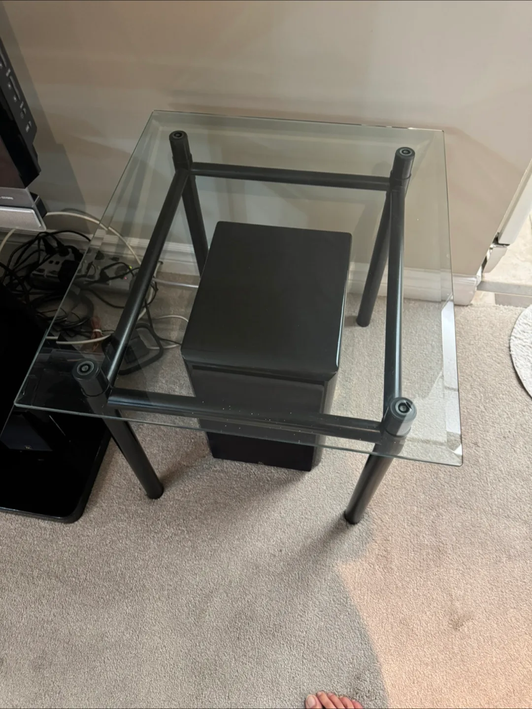 Glass Top Coffee Tables (set of 4) image indicator(3)